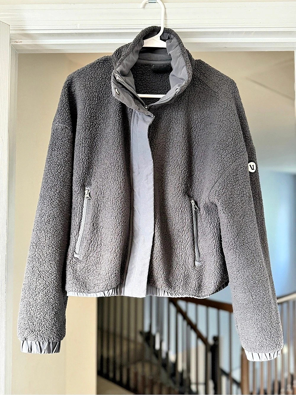 Vuori Cozy Sherpa Jacket Graphite Gray Size M